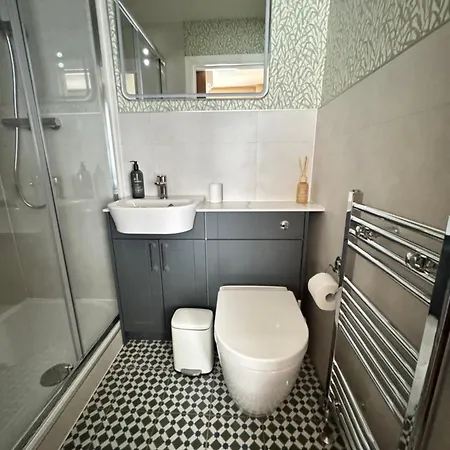 Haven House Rooms, Barry-3
